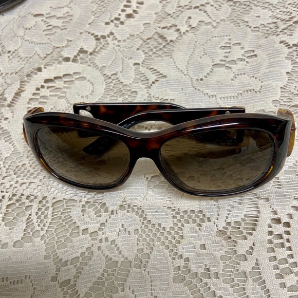 Gucci, Italy, GG29701S BrownTortoise Sunglasses with Original Case - Picture 3 of 16